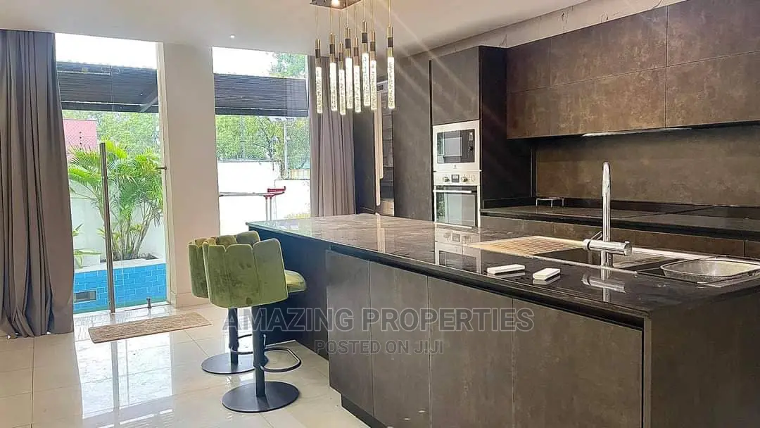 Furnished 3bdrm Townhouse / Terrace in Cantonments for rent