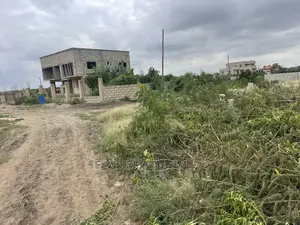 Buy a Plot of Land or Swap Your Car With the Land