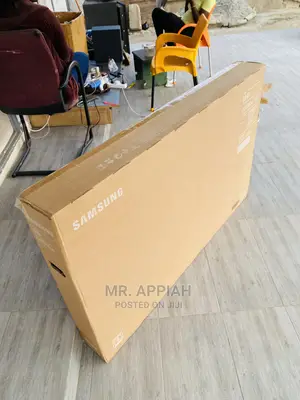 Authentic Samsung 55” Crystal Uhd Smart Tv(Black)55au7022