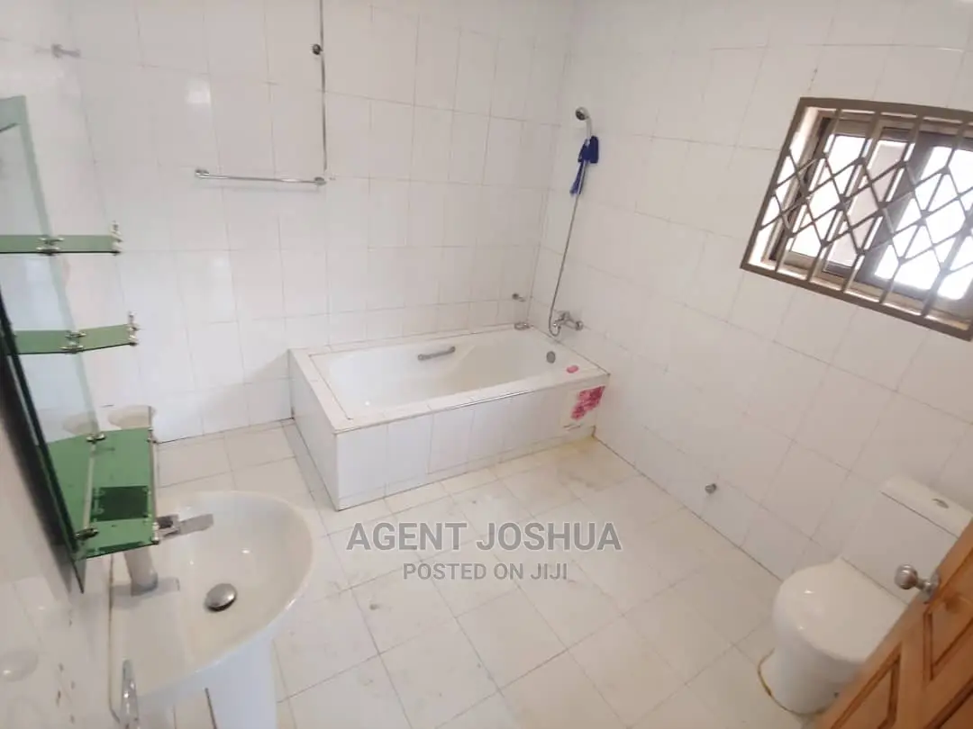 5bdrm House in Mariville Homes, Spintex for rent