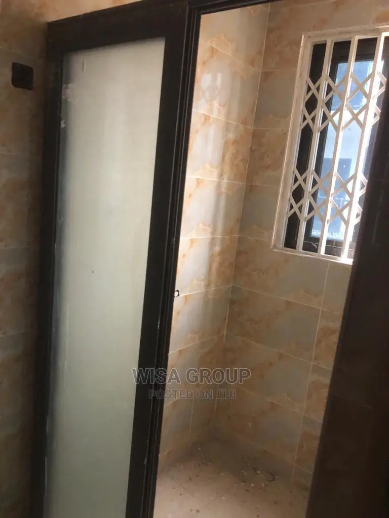 4bdrm Townhouse / Terrace in Wisa Groups, Accra Metropolitan for rent