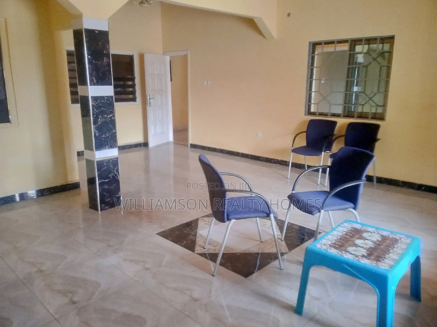 4bdrm Apartment in Community 18 Road, Spintex for rent