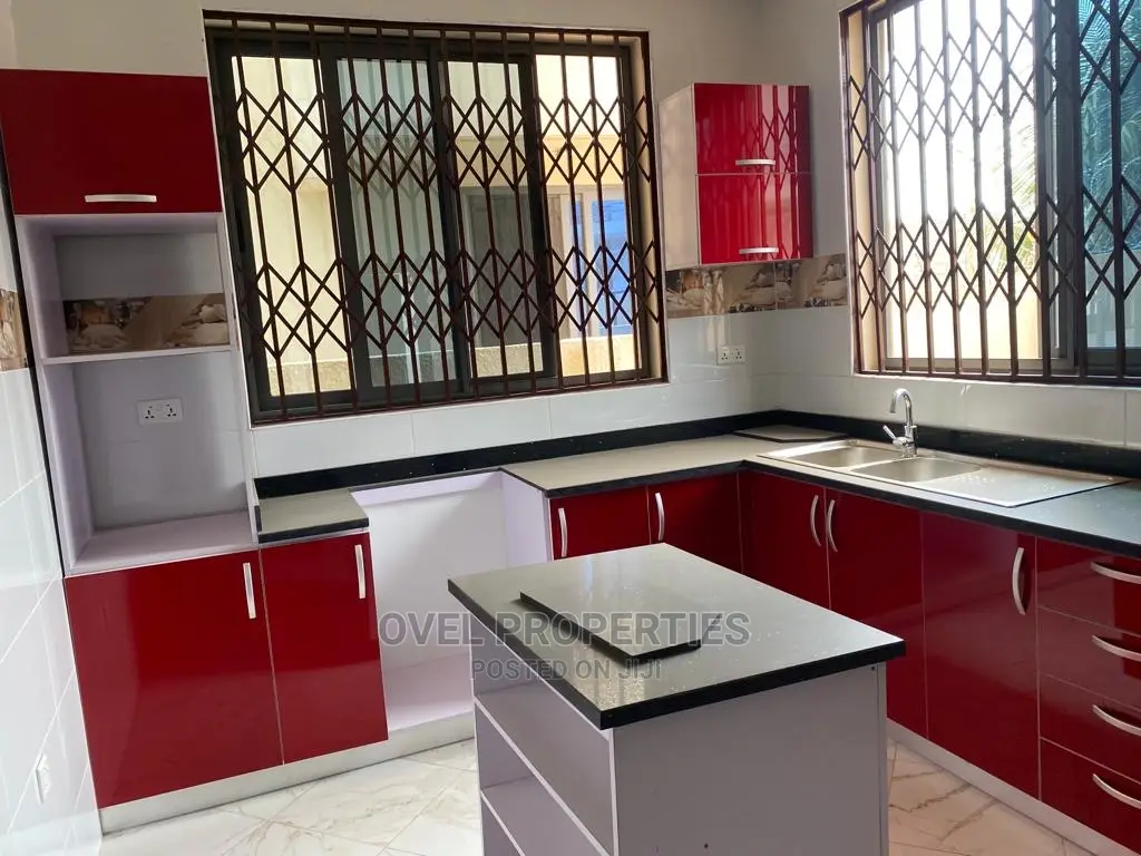 3bdrm House in O, Oyarifa for rent