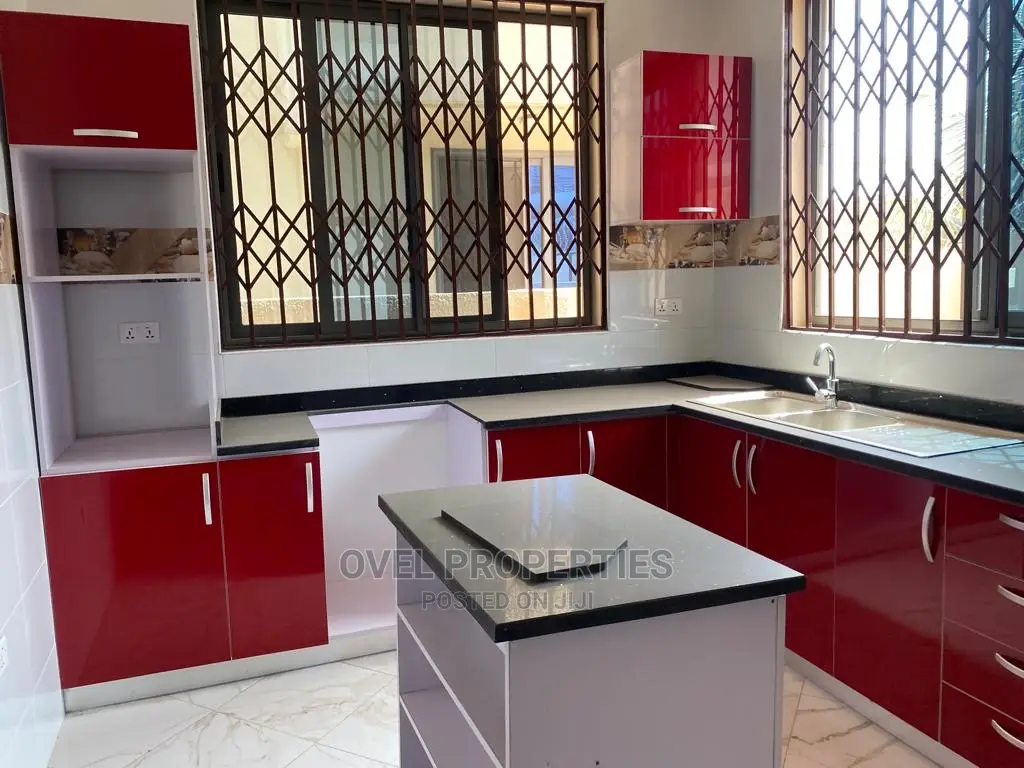 3bdrm House in O, Oyarifa for rent
