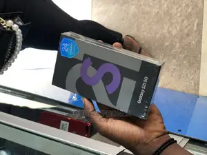 New Samsung Galaxy S21 Ultra 5G 256 GB Purple