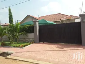 3bdrm House in Bronko Housing, Accra Metropolitan for rent