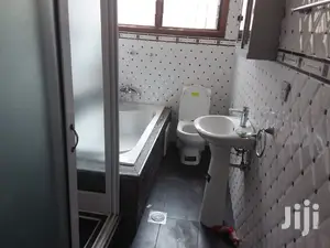 3bdrm House in Bronko Housing, Accra Metropolitan for rent