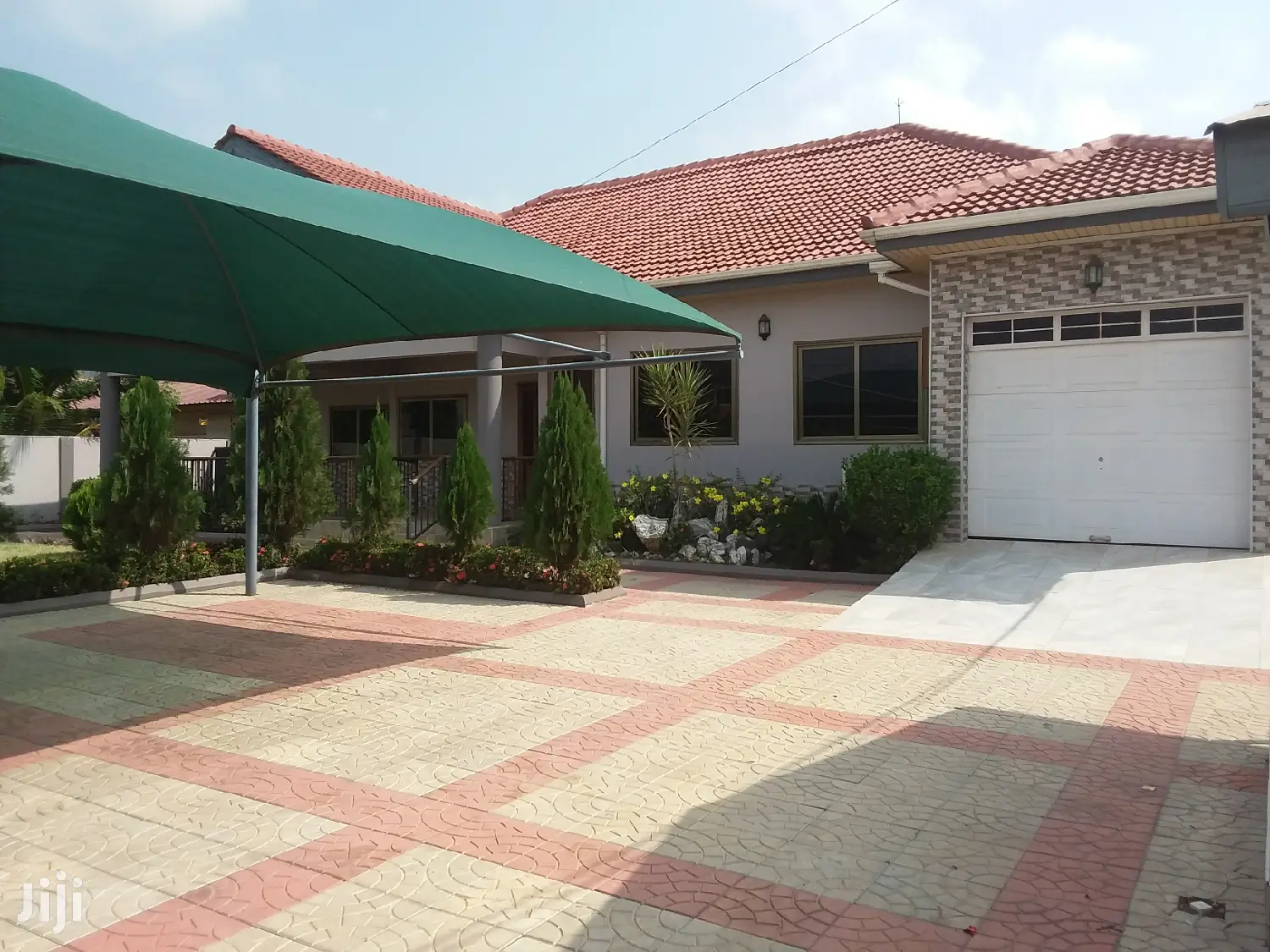 3bdrm House in Bronko Housing, Accra Metropolitan for rent