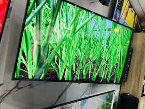 Ultra UHD AU71 Samsung LED Glossy 60 Inches Tv