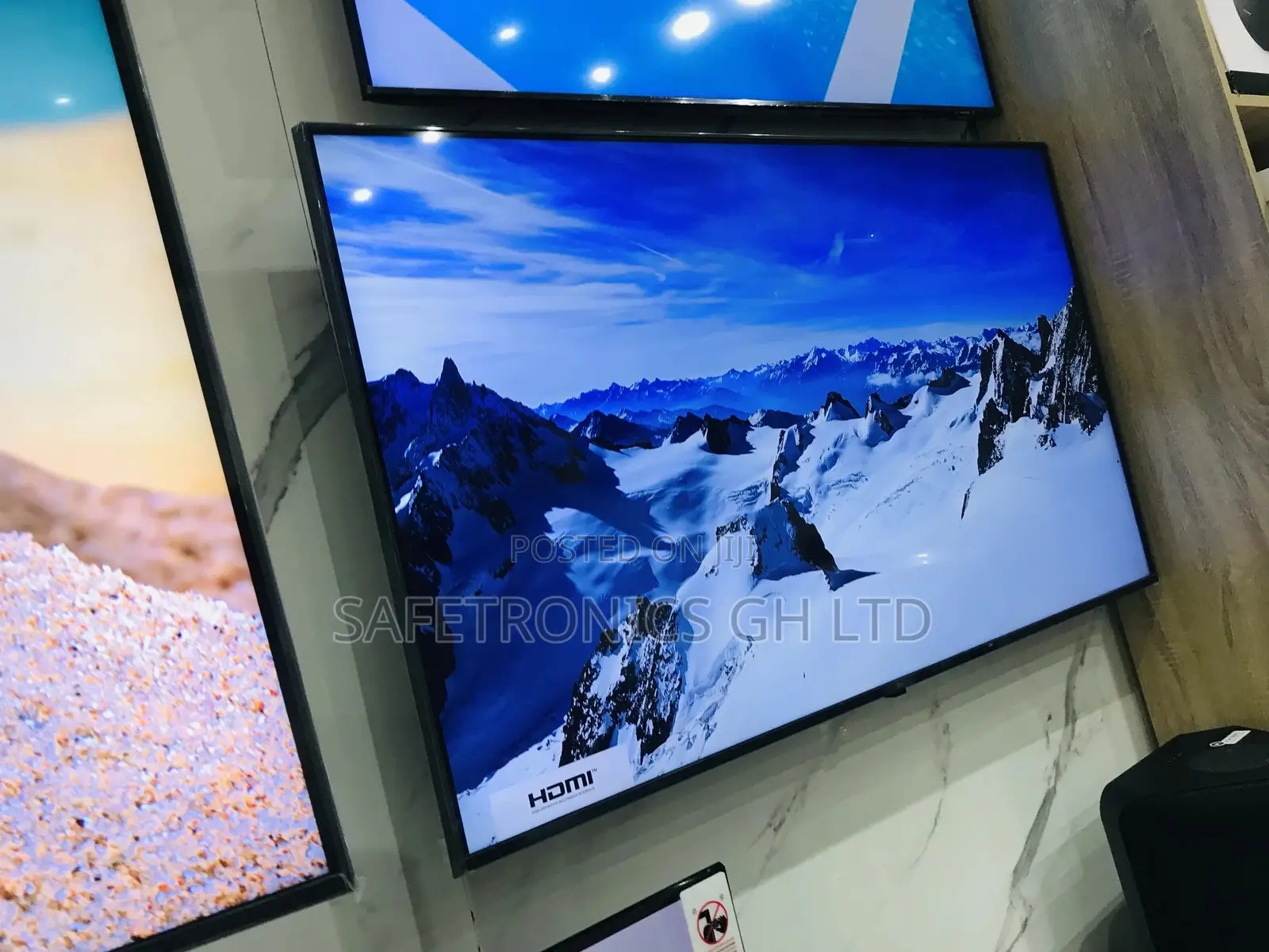 Clear 85 Inches UHD Q60B Glossy Samsung Smart QLED Tv