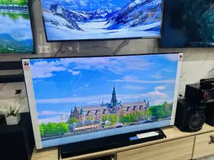 Au7172 85”Au7172 Samsung UHD Smart Experience Clear View