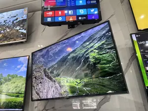Experience Clear Vivid Colors UHD Smart Samsung 65”Cu7172