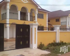 5bdrm House in Bronko Housing, Accra Metropolitan for sale