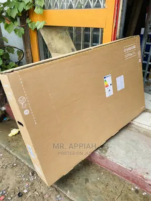 Classic Design Samsung Crystal Uhd 55 Inch Led Tv(55cu7172)