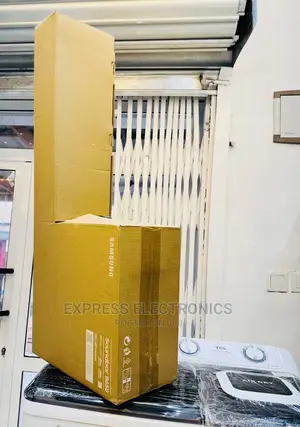 Samsung HW-C400 Soundbar System With Woofer Adaptive Sound