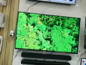  AU90 Samsung UHD Crystal 50 Inches LED Glossy Tv