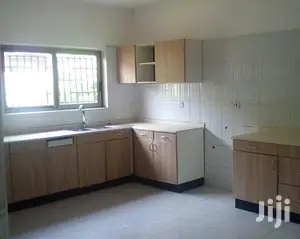 4bdrm House in Bronko Housing, Accra Metropolitan for rent