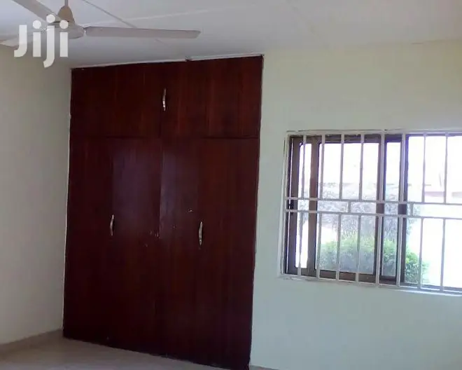 4bdrm House in Bronko Housing, Accra Metropolitan for Rent
