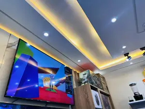 Samsung Lovely  New UHD Smart 50”Au8000 Tv 