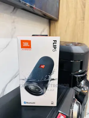 Lovely JBL Flip 5 Waterproof Bluetooth Speaker (Ocean Blue)