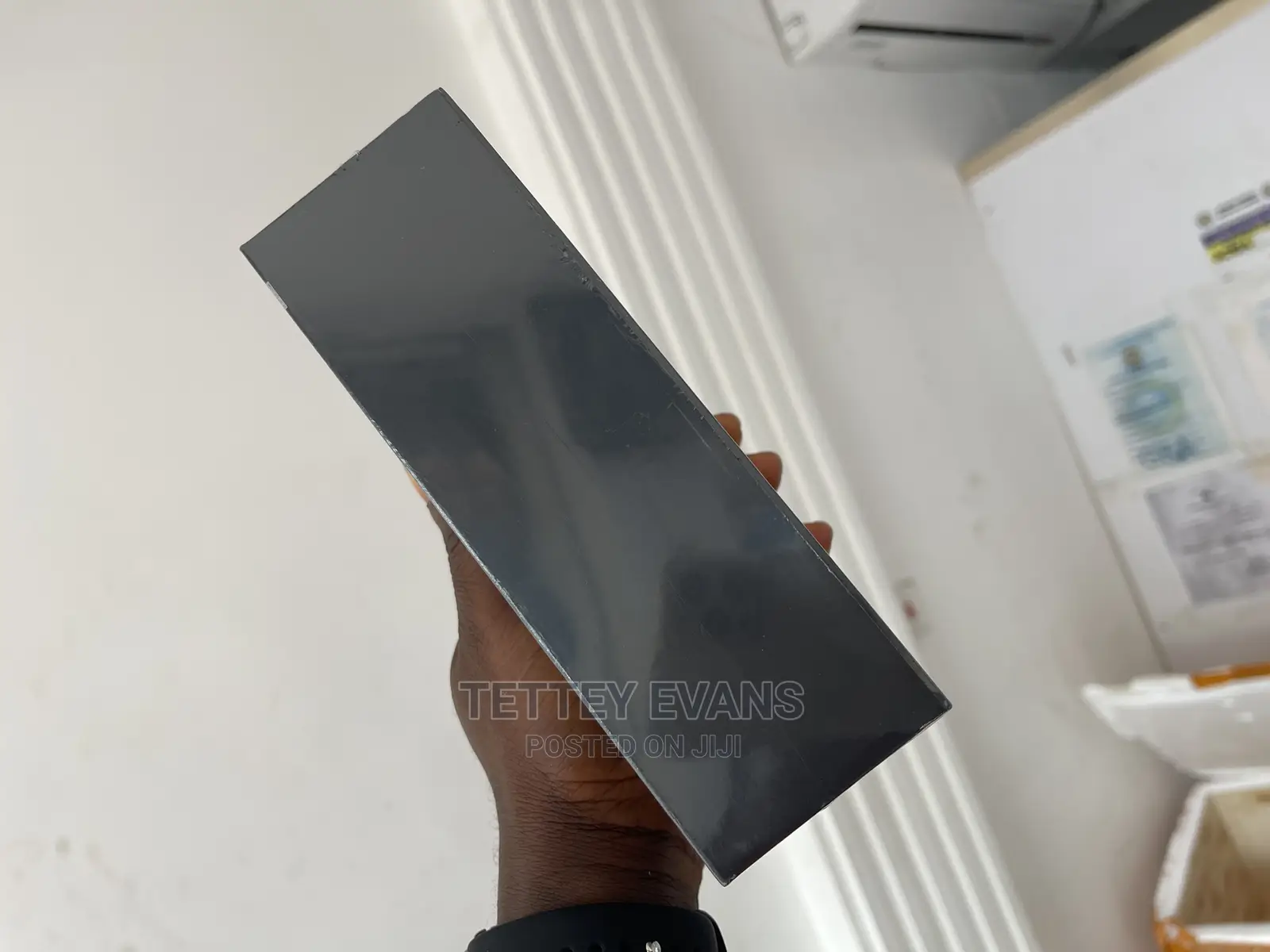 New Samsung Galaxy S9 Plus 64 GB Black