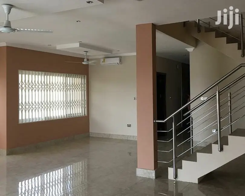 4bdrm House in Bronko Housing, East Legon for rent