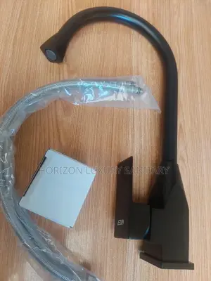 Aluminium Kitchen Sink Faucet Hot and Cold Water Mixer