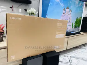 Glossy Black Slim FHD Smart 32”TU5300 Samsung