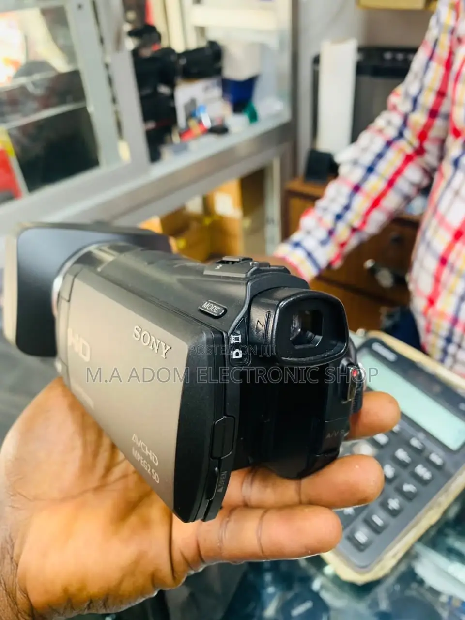 Affordable Sony HXR-MC58C Ultra Compact Pro AVCHD Camcorder