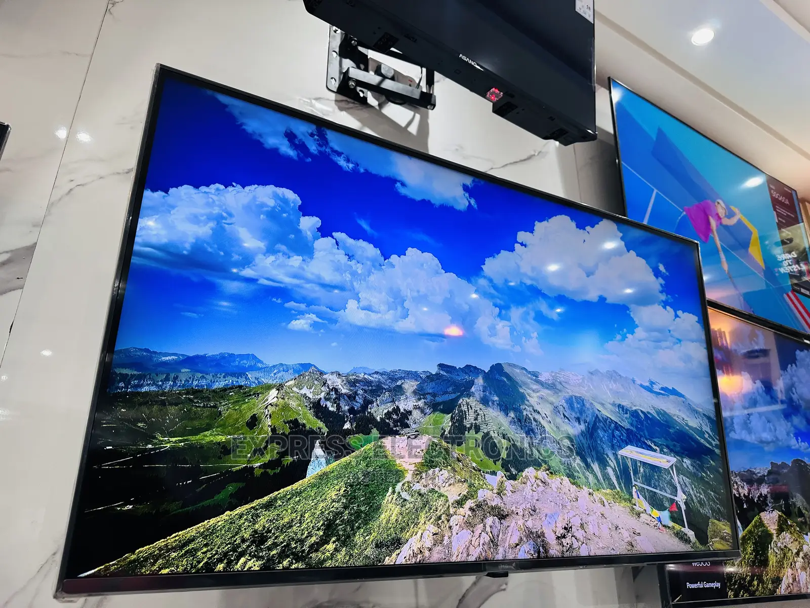 Rich  Smart Samsung UHD 55”Au7022 Tv 