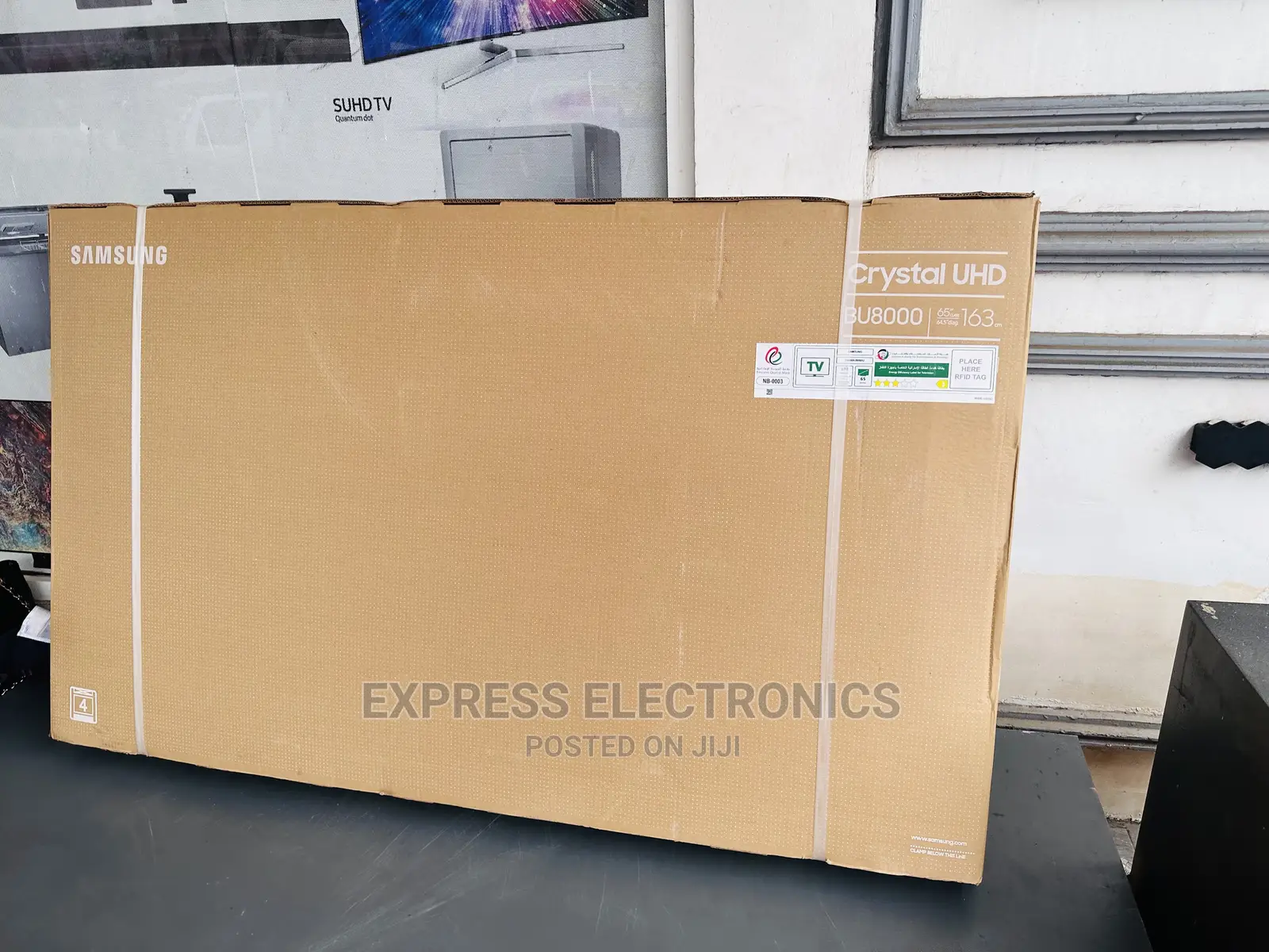 Astounding Sleek Glossy Samsung UHD Smart 65”Au7092
