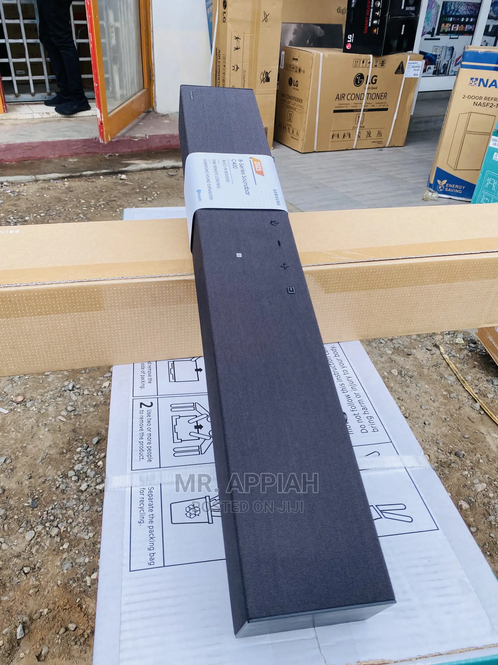 High Quality Samsung 2.0ch Sound Bar System(Black) HWC400.