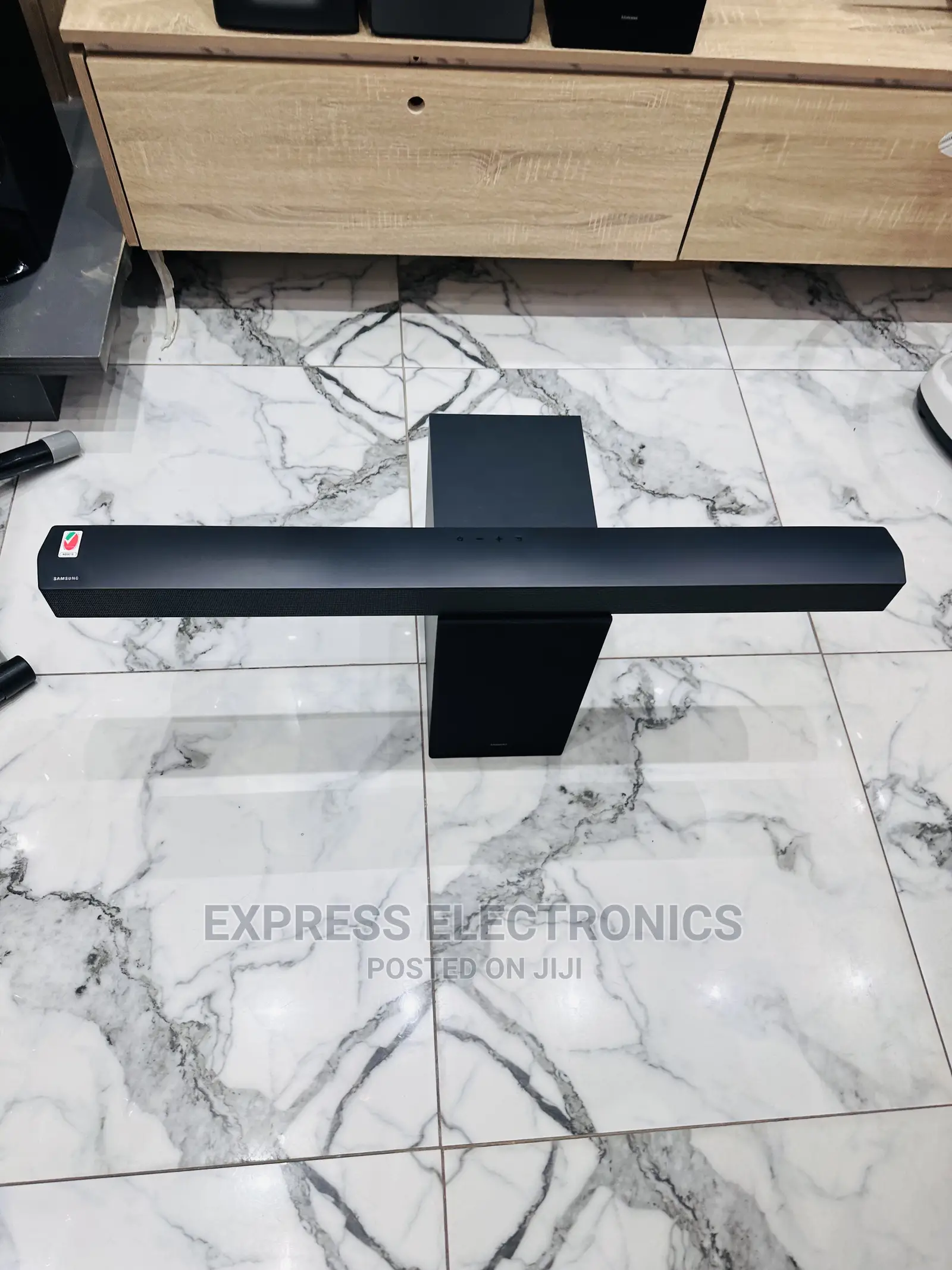 Unlimited Entertainment With Samsung B550 Soundbar 410W