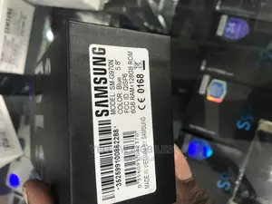 New Samsung Galaxy S10e 128 GB Black