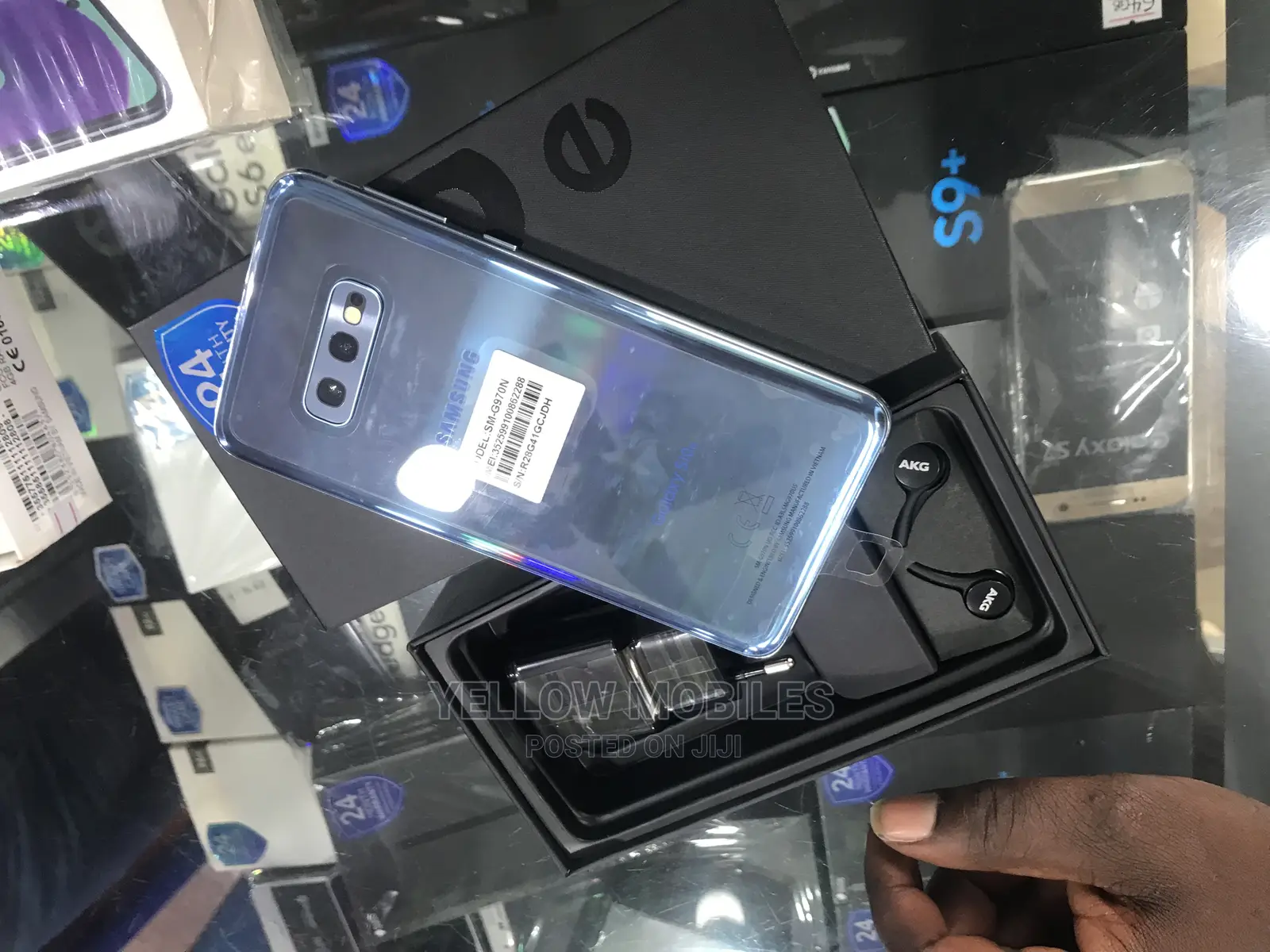 New Samsung Galaxy S10e 128 GB Black