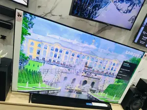 Ultra Smart Samsung 65 Inches Glossy Au70 LED Tv