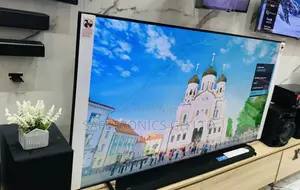 65 Inches Glossy LED Samsung AU70 Smart Tv