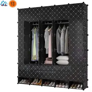 25 Cubes Plastic Wardrobe