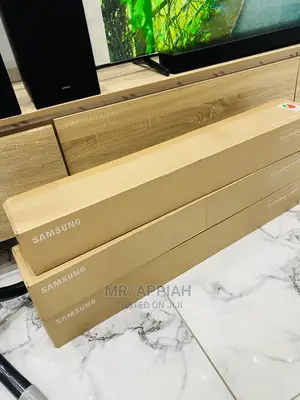 Fresh in Box  Samsung 2.0hp HWC400 Sound Bar System(Black)