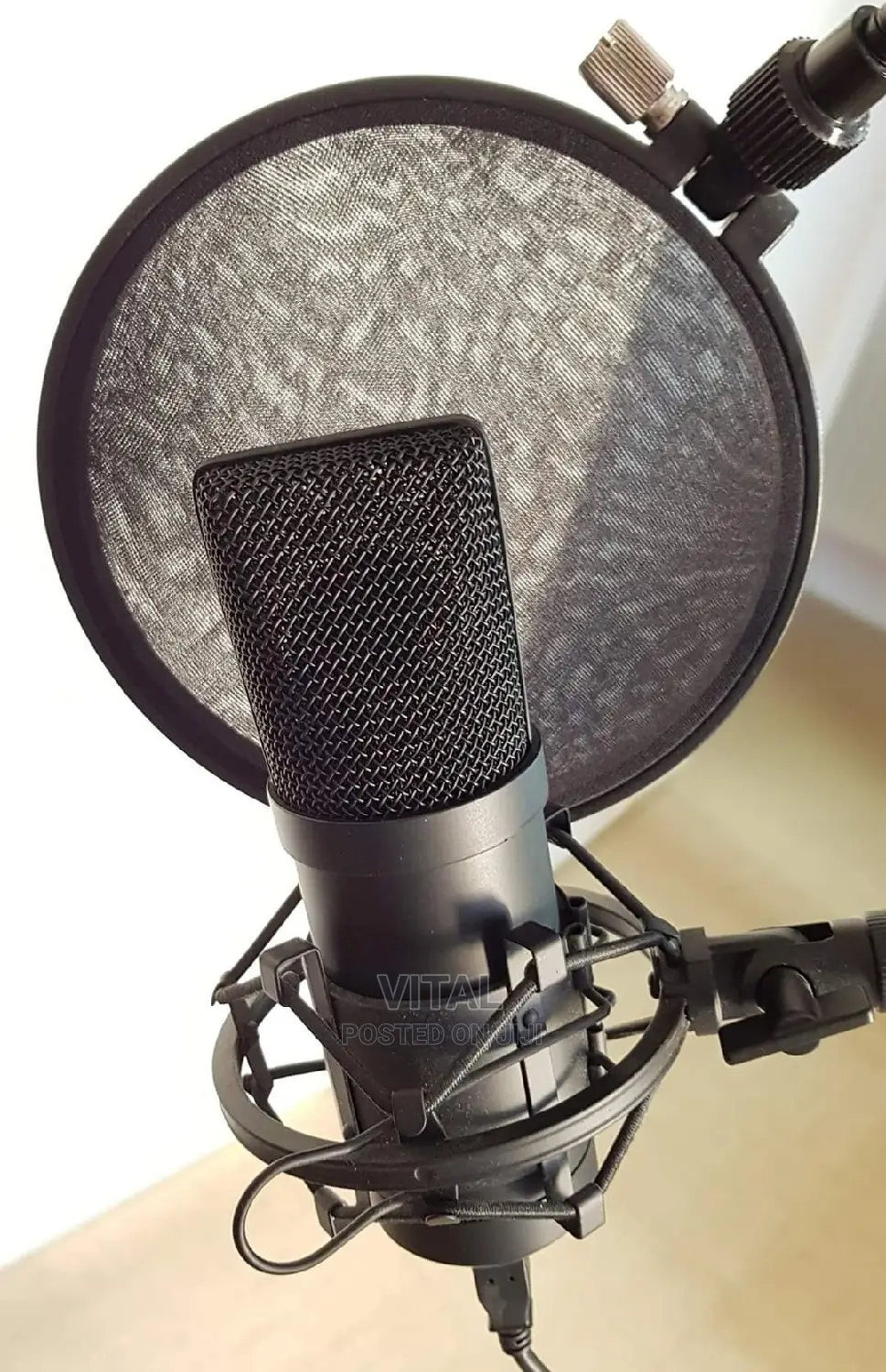 USB Mic for Studio and Live Streaming /Bird Um1