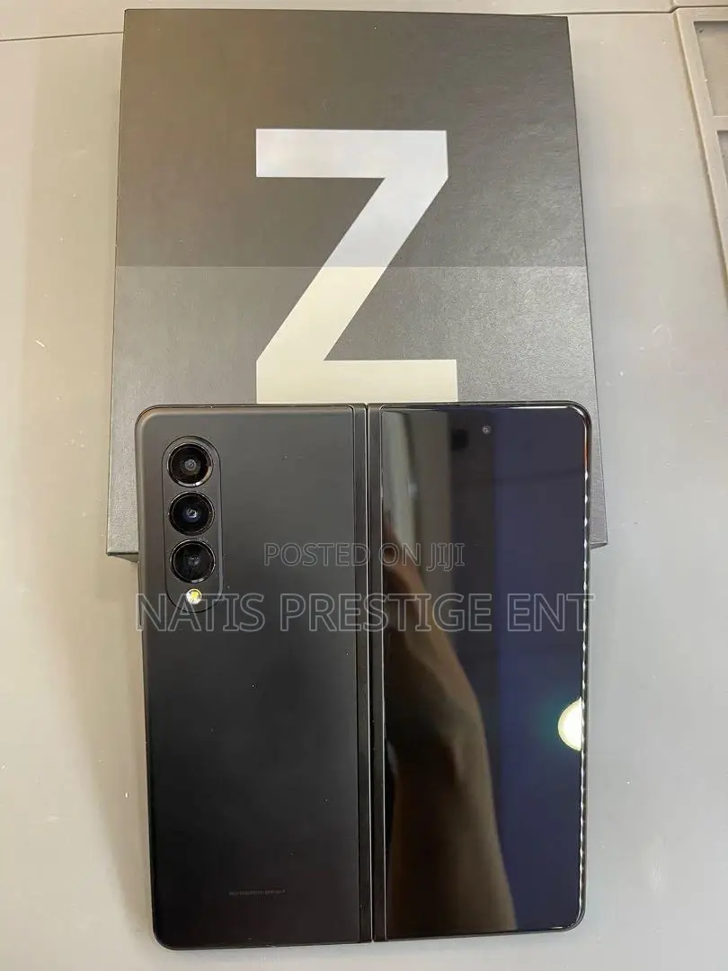 New Samsung Galaxy Z Fold3 5G 256 GB Black