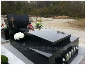 Customized Black Granite Tombstone