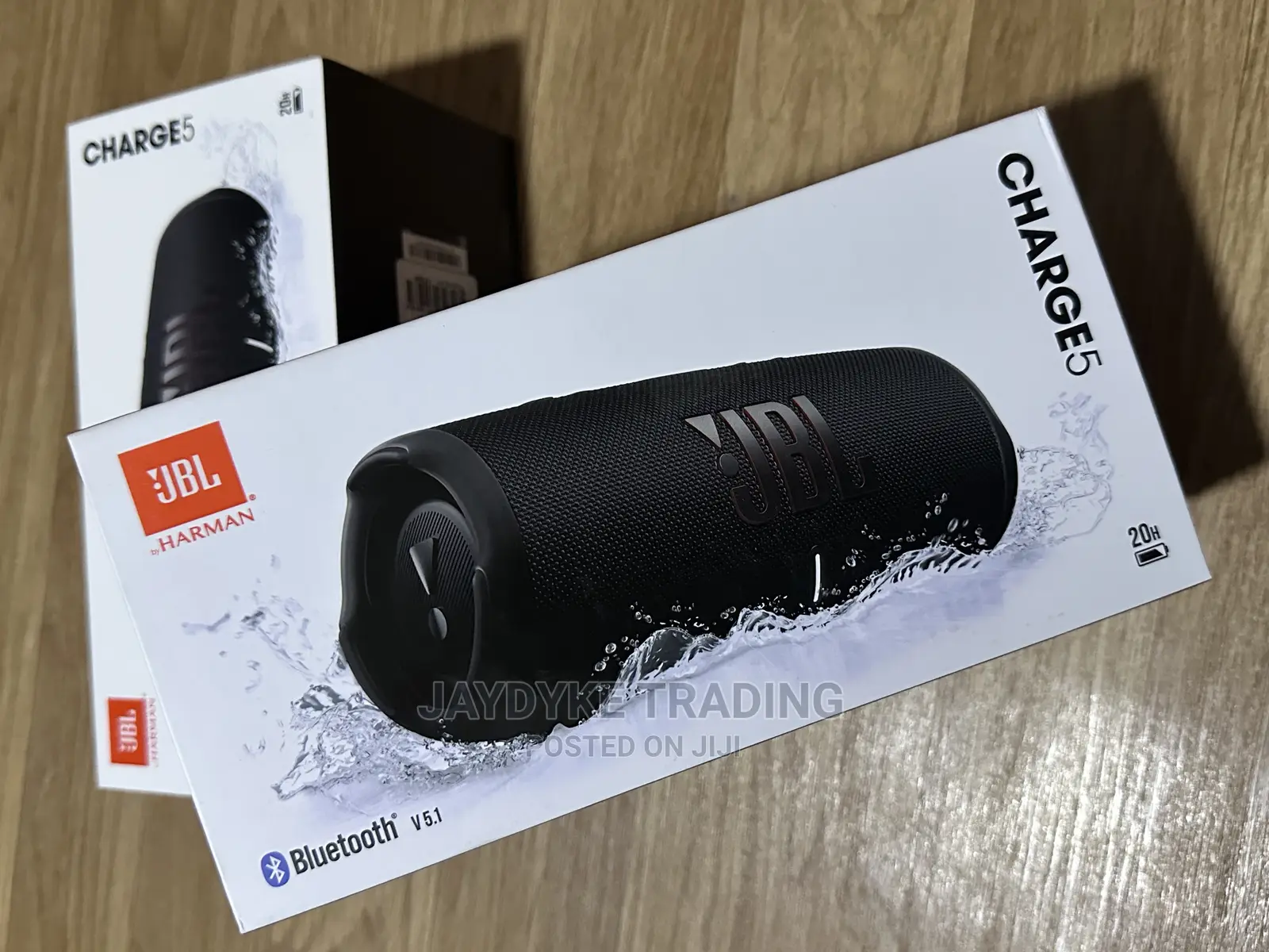 JBL Charge 5 With Built-in Powerbank