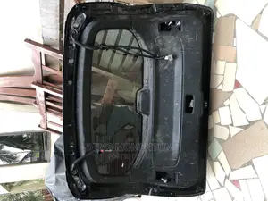 2017, 2018,2019,2020 Nissan Pathfinder Tailgate / Boot
