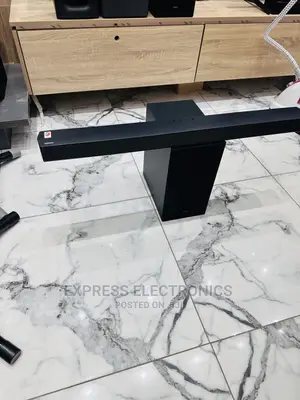 Enjoy Room Filling Sound Samsung A450 Soundbar With Woofer