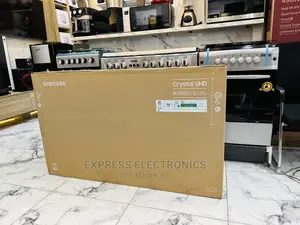 Enjoy Sleek Sexy Display Uhd Samsung 55”Cu7172 Tv