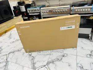 Enjoy Sleek Sexy Display Uhd Samsung 55”Cu7172 Tv
