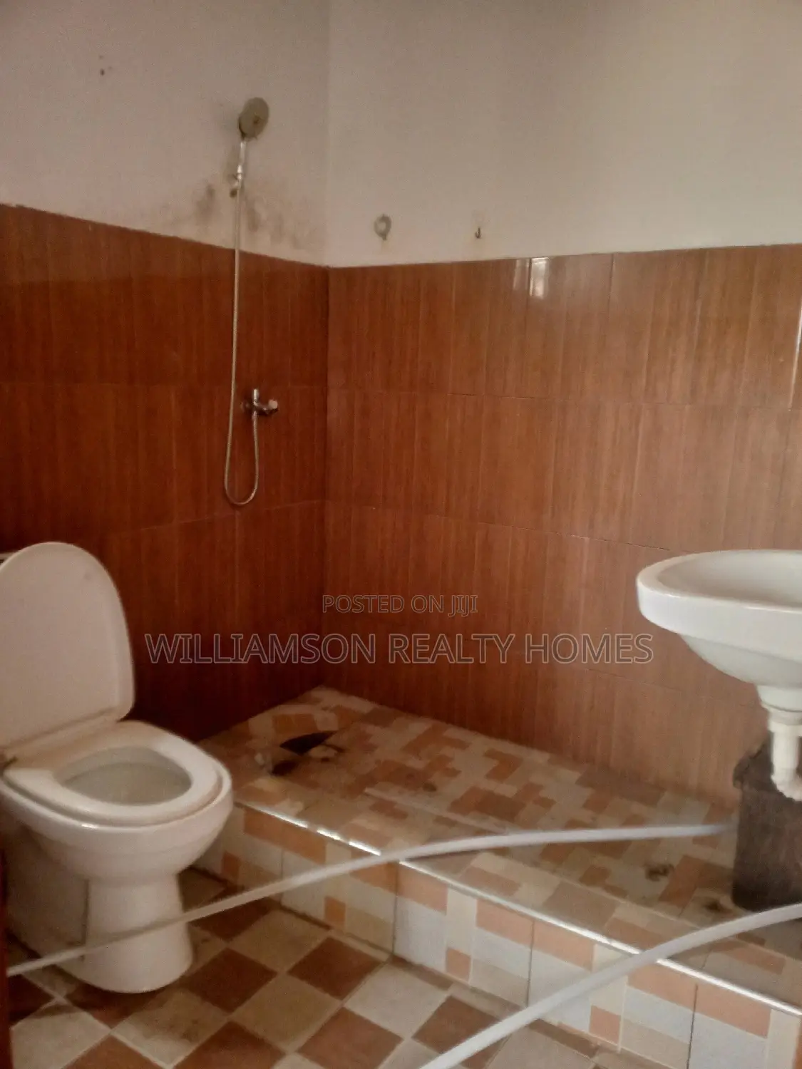 2bdrm Apartment in Regimanuel Estate, Spintex for rent
