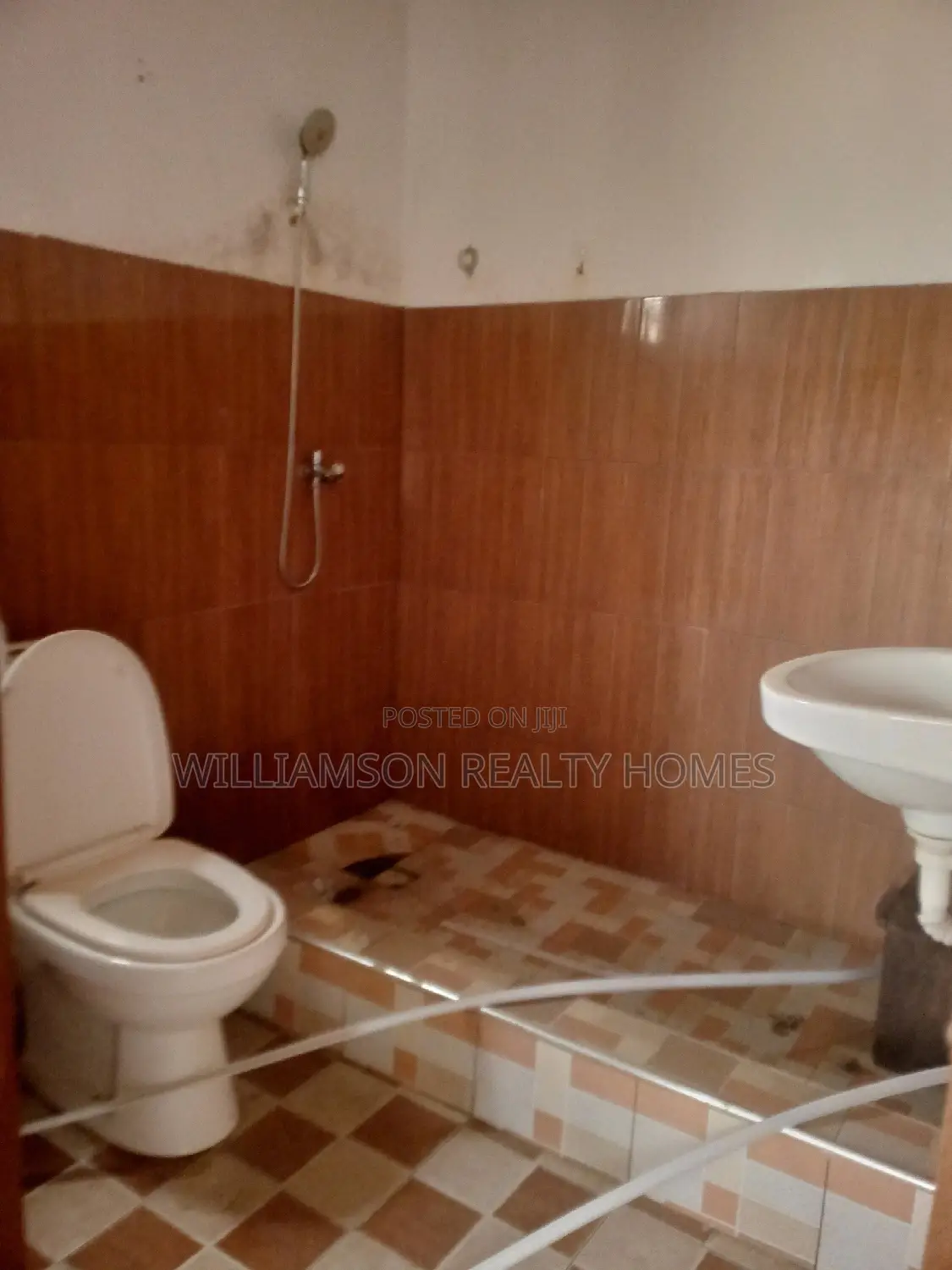 2bdrm Apartment in Regimanuel Estate, Spintex for rent