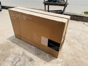 Hyper Real Picture Engine Lg UHD Smart 55”UQ8000